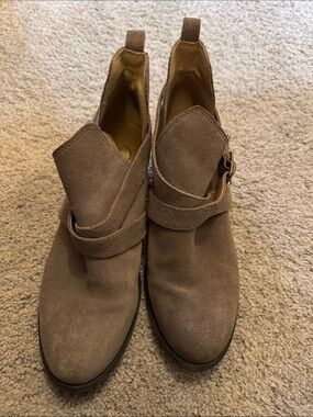 Jessica Simpson Suede Ankle Boots in Taupe Brown